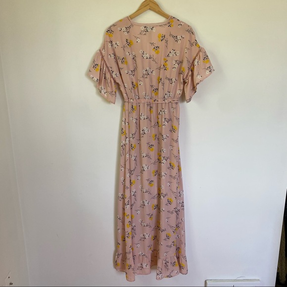 NWT Moon River Ditsy Floral Wrap Dress Size Medium - Picture 4 of 7